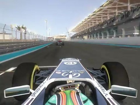 F1 2011 - GP des E.A.U. - Kier vs Hamilton en onboard