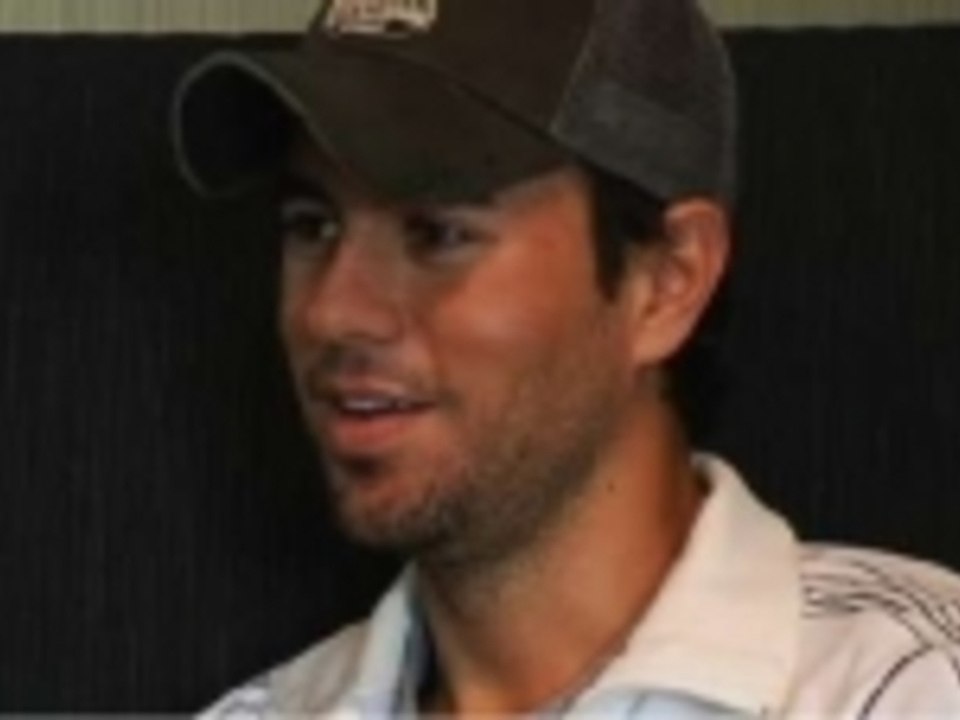 Les secrets beauté d'Enrique Iglesias
