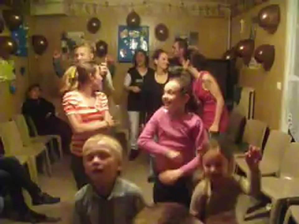 tous sur corde a sauter a l anniversaire a gougoutte