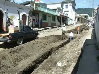 Guatemala: à la recherche de survivants après le séisme