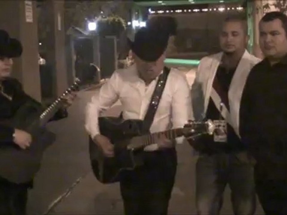 Jesus Ojeda Con El Jefe David . Practicing for SHow Palace Nov. 21st 2012 - Jesus Ojeda y sus parientes Con El Jefe David . Practicing f'or SHow Palace Nov. 21st 2012 -   Estilo Italiano En Vivo .. Fiesta en el Rancho ..     http://facebook.com/ogjimrock