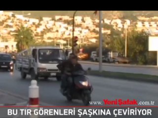 Bu tır görenleri şaşkına çeviriyor