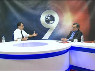 MODERATÖR ÖZEL SUAT ÖZTÜRK 16.10.2012 10-08-28