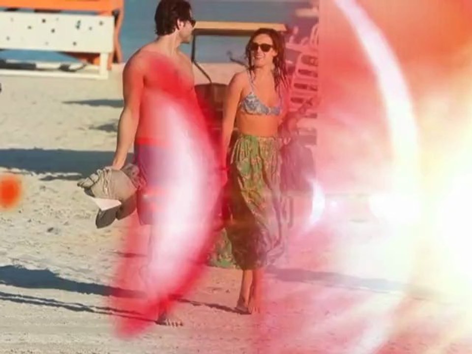 Rumer Willis Shows Off Her Bikini Body and Hot Boyfriend