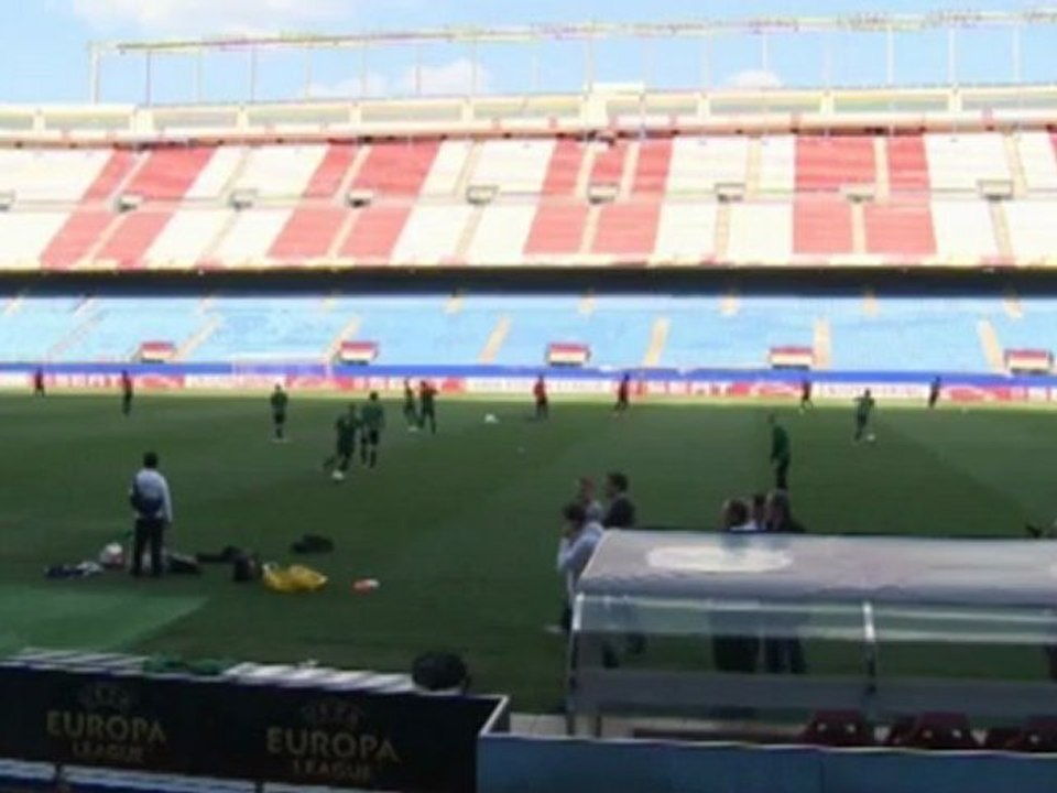 Hannover und Leverkusen erreichen Zwischenrunde