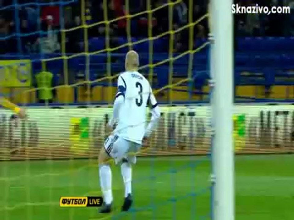 Nadherny gol v Europskej Lige v podani Taisona