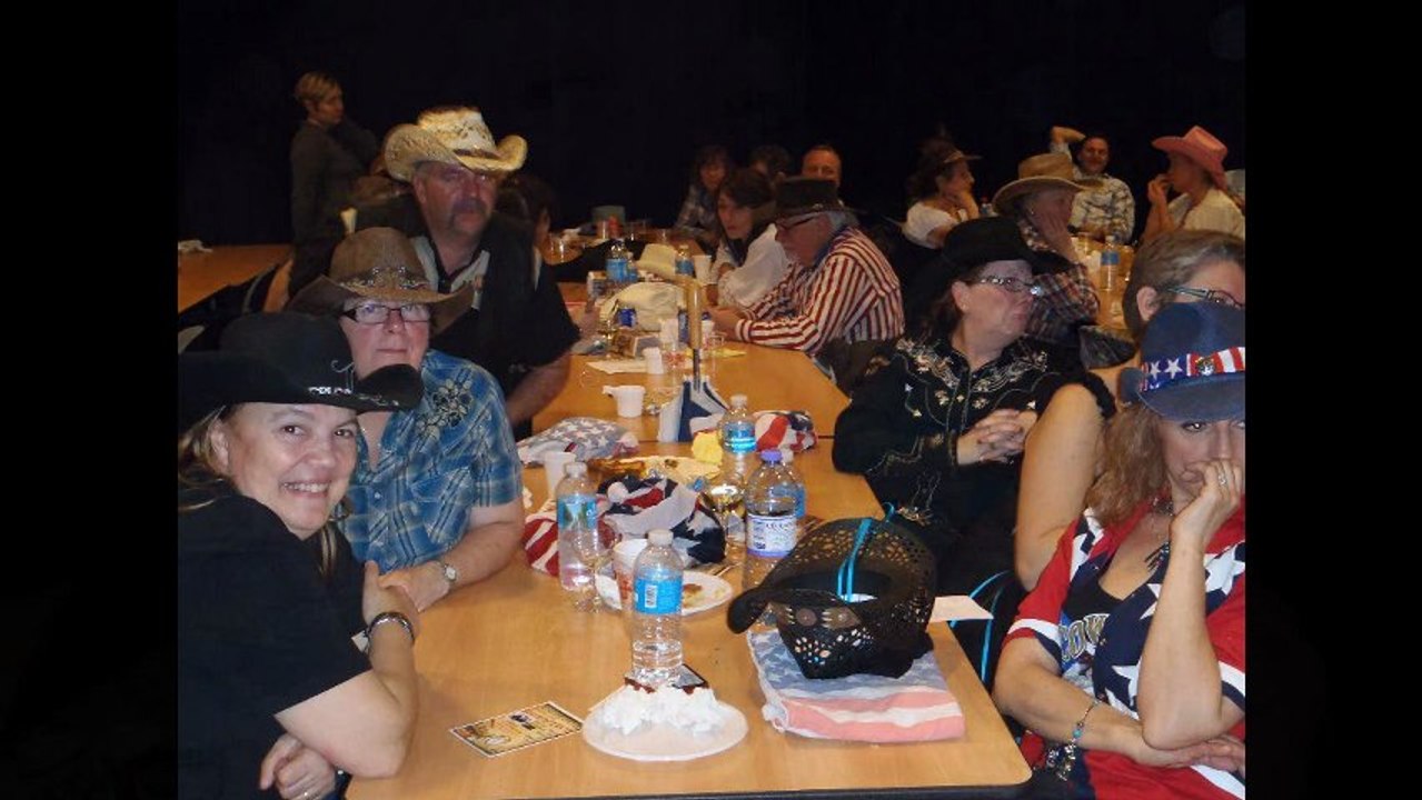 bal des municipaux avec les two b