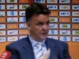 Van Gaal: ,,Heb genoten van cartoon over Hoeness