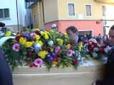 folla ai funerali di luca funes