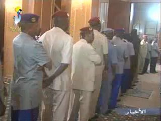 VERSION ARABE : L'ARMEE TCHADIENNE SOUS LES PIEDS DE DEBY ITNO SUR TOL