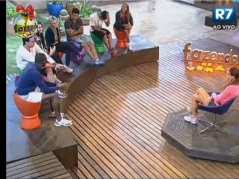 Carril falando sobre Claudia na dinâmica 05/11