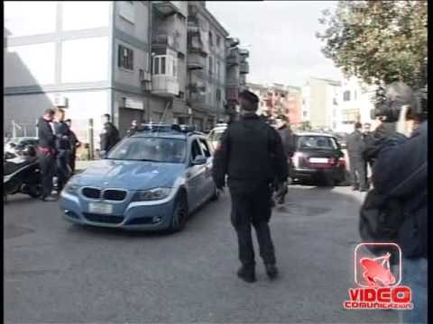 Napoli - Controlli dei carabinieri (09.11.12)