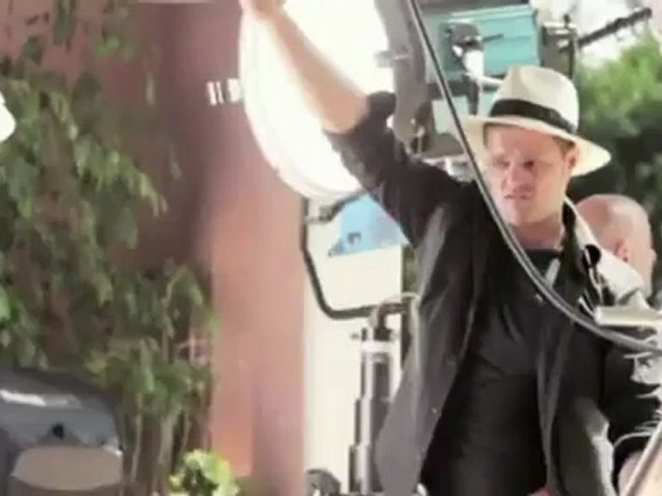 Kirsten Dunst Bvlgari Mon Jasmin Noir Perfume