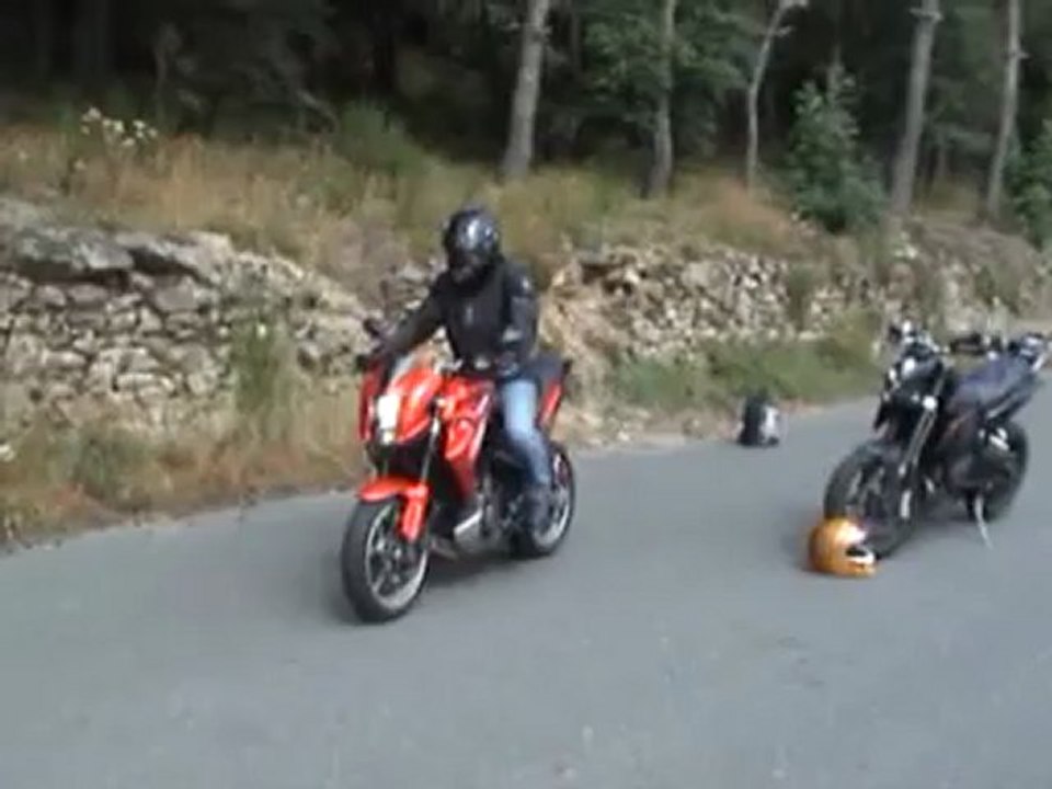 ktm 690 duke & kawa 650 vr6concept