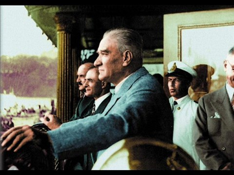 Sarı Saçlı Mavi Gözlüm VatanYolcusu.com