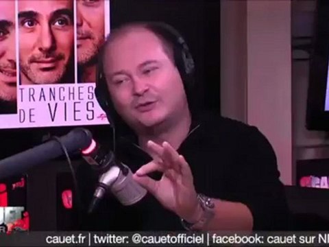 Julie se prend une tartine déguelasse dans la tête - C'Cauet sur NRJ