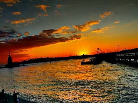 bu akşam bütün meyhanelerini dolaştım istanbulun