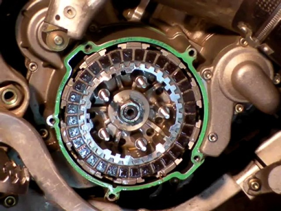 VIDEO DE LA MODIFICATION DE L'EMBRAYAGE DU TM