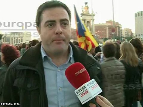 Movimiento #novullpagar se manifiesta en Barcelona