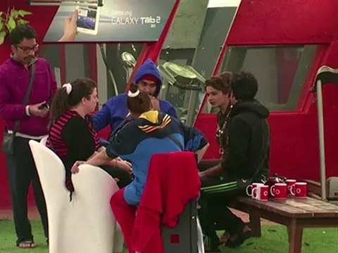 Aashka and Urvashi patch up #Uncensored 10th Nov 2012