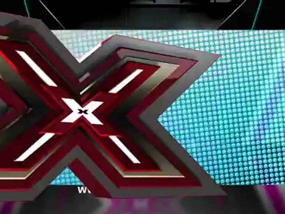 Britney Spears Sings Happy Birthday to LA Reid on The X-Factor