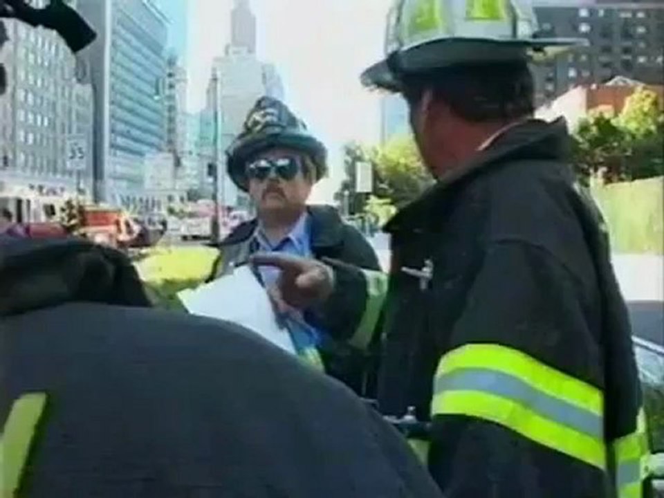 Théorie des "charges explosives" dans les Tours Jumelles et le WTC7