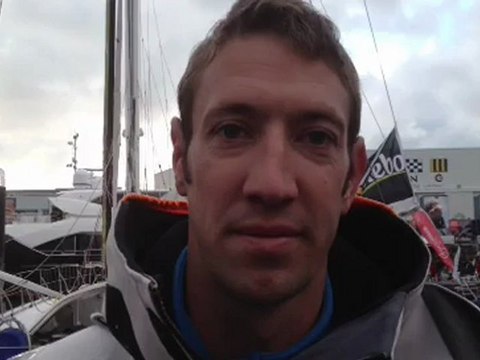 Vendée Globe : Alain Bernard visite le ponton du départ