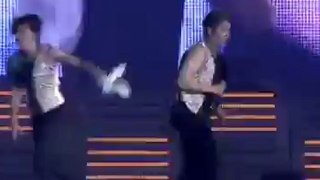 9 [SUPER SHOW 2 DVD] Dancing Out