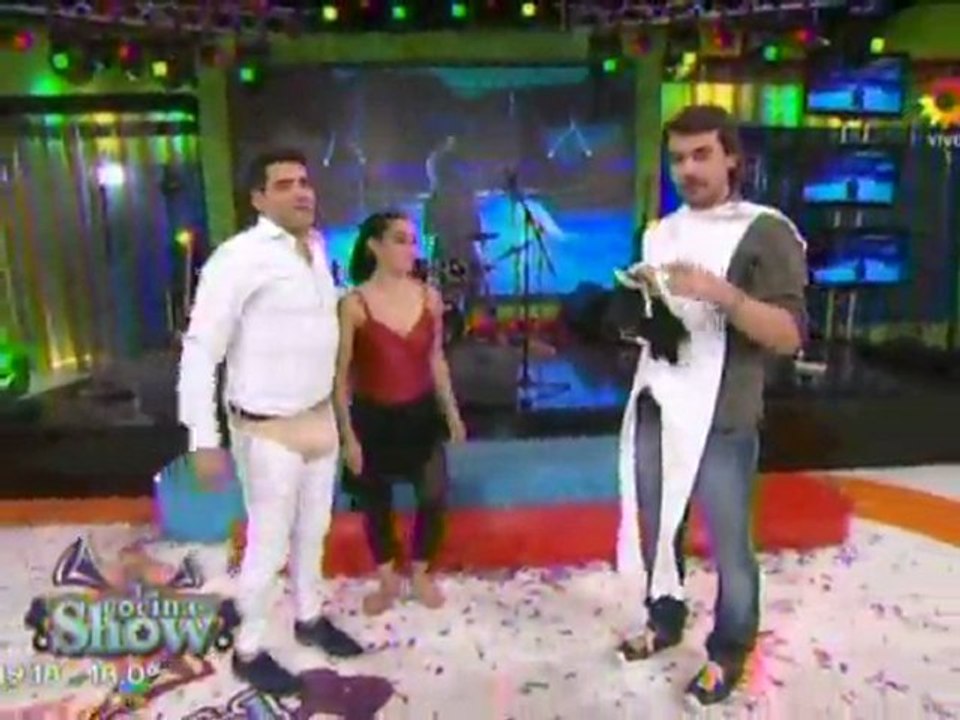 Pedro en la Cocina 17 (a cambiarse para la clase de danza clásica) - 10 de Noviembre