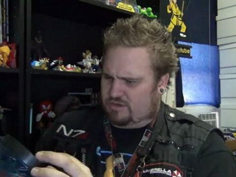 09-18-12: Unboxing - Street Fighter 25th Aniversary