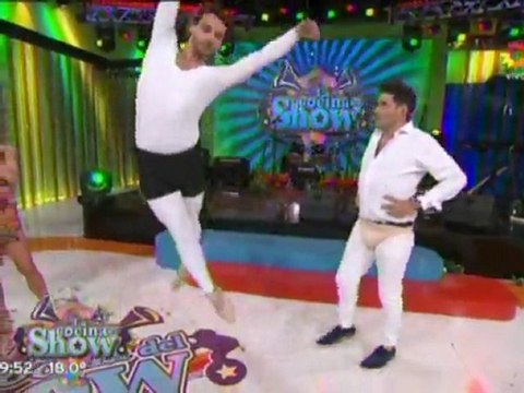Pedro en la Cocina 20 (clase de danza clásica 3-saltito loco) - 10 de Noviembre