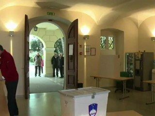 Slovénie: Les candidats à la présidence ont voté