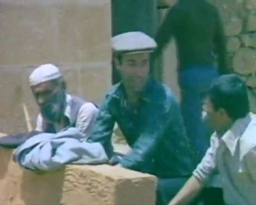 Mihrican Bahar çemberimde gül oya 1969 -kibar feyzo Kemal Sunal - Müjde Ar - kolaj serbülent öztürk