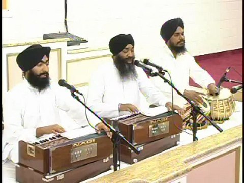 Bhai Shinderpal Singh Patiala. Live Shabad Kirtan. Record by Amrik Singh Carteret NJ.