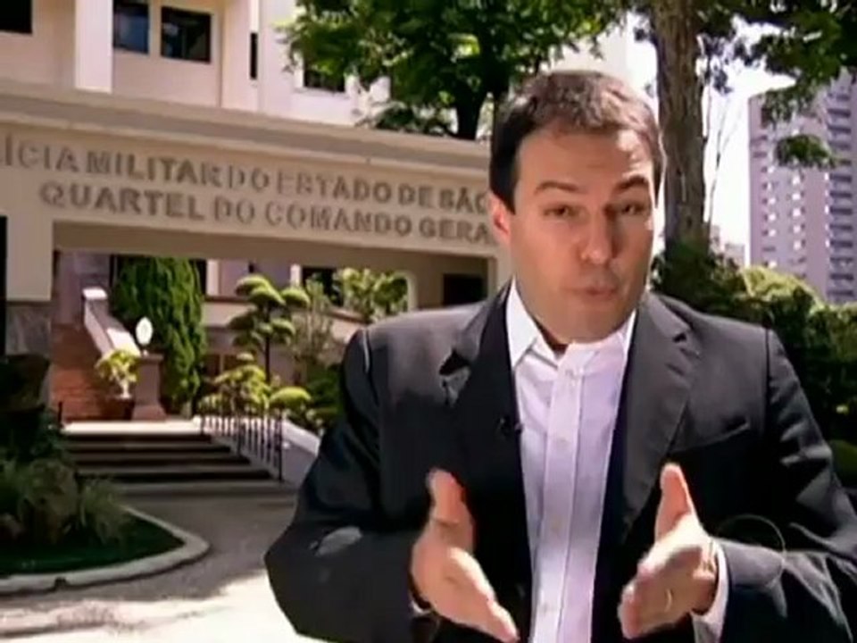 Fantástico consegue imagens que mostram PMs matando homem desarmado em SP