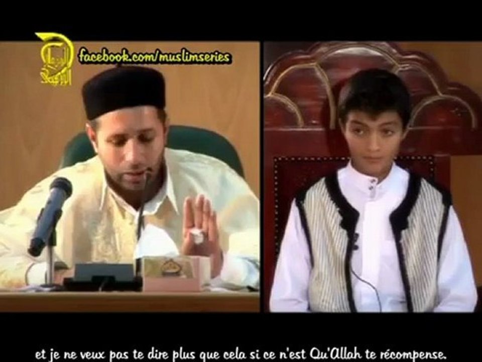 Le cheikh est tellement ému par la lecture, qu'il ne sait plus quoi faire !