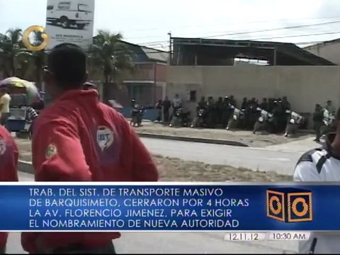Trabajadores del Sistema de Transporte Masivo de Barquisimeto trancaron la avenida Florencio Jiménez