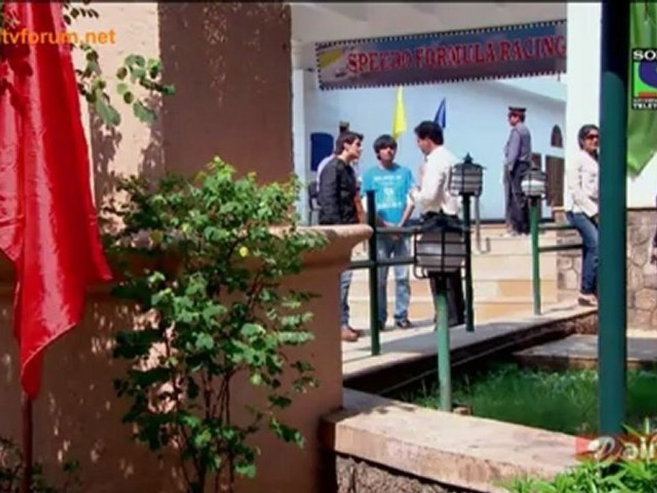 Parvarish Kuch Khatti Kuch Meethi 12th November 2012 Video Part2