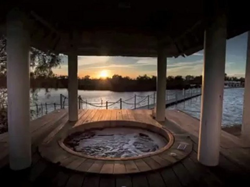 Spa en bois du Mas de la Fouque par Inspiration Bois - Au-delà du bain Nordique