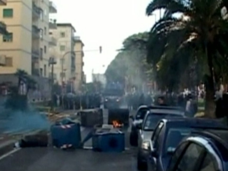 Italian students riot, protest German official's visit