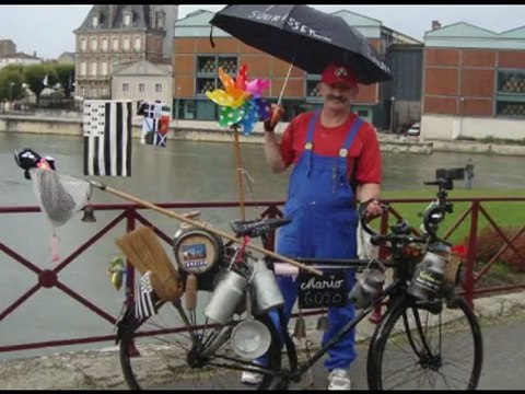 marathon du cognac 2012 avec Laurent Jalabert mario et son petit vélo ( 10 km semi-marathon