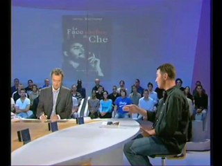 Applaudissements pour Che Guevara, huées pour Anders Breivik