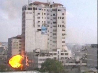 Israel bombs building that houses international and Arab media
