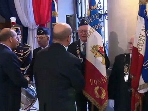 Hommage aux civils de la Défense, morts pour la France