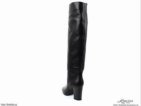 Демисезонные сапоги-ботфорты Tucino на среднем каблуке