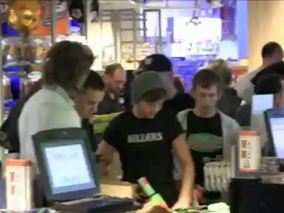 One Direction Open Fire On Paparazzi