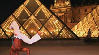 Bamba Jogaki Capoeira Paris,  Spectacles de Capoeira et acrobaties pour évènement soirée, fête anniversaire emission TV