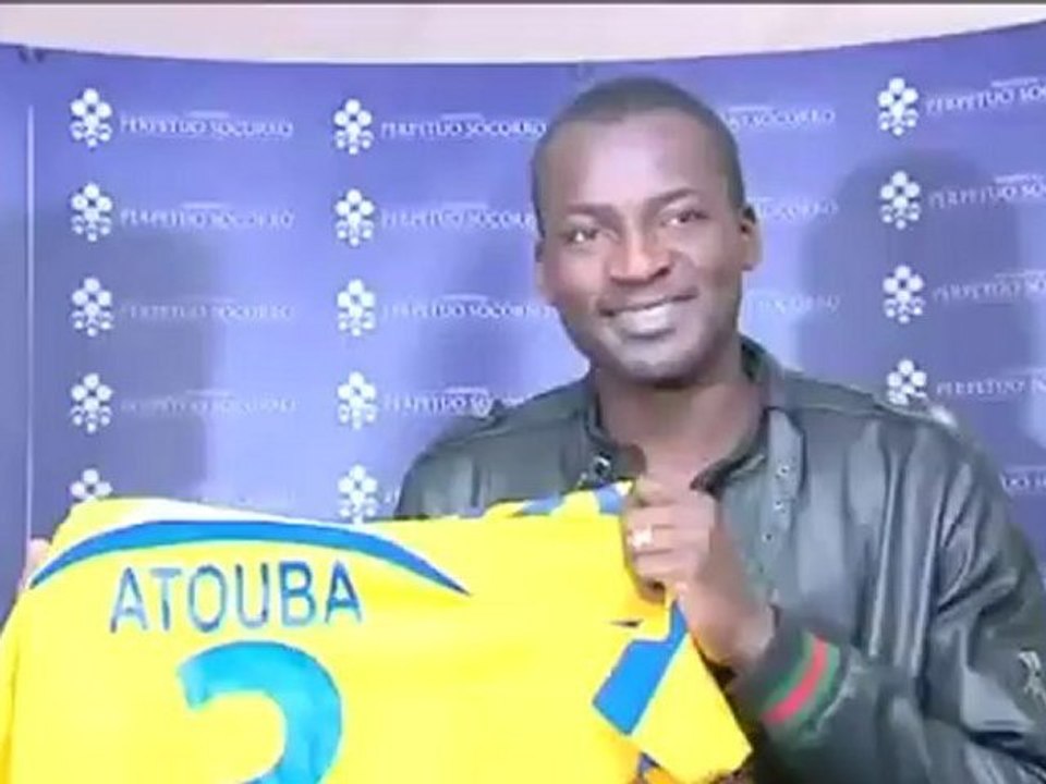 [12.11.2012] Presentación Atouba