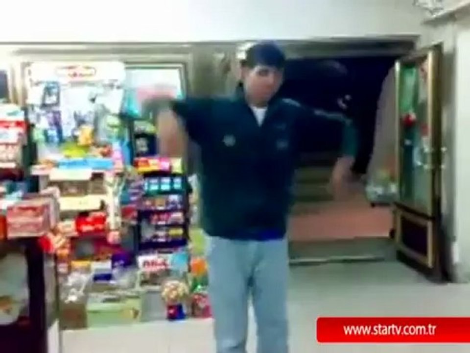 Bakkalda break dans - Hayrettin ' den - www.kekillicivideo.com