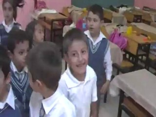 CUMHUR Öğretmenin miniklerinden  Oyun Hamuru ve Dans Gösterisi